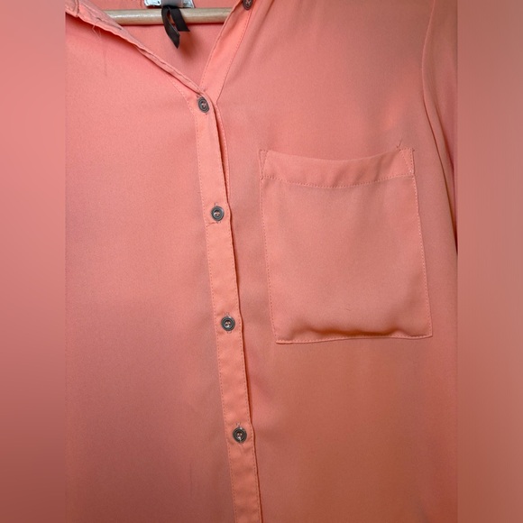 Dynamite Sheer Peach Blouse Size small - Picture 3 of 4